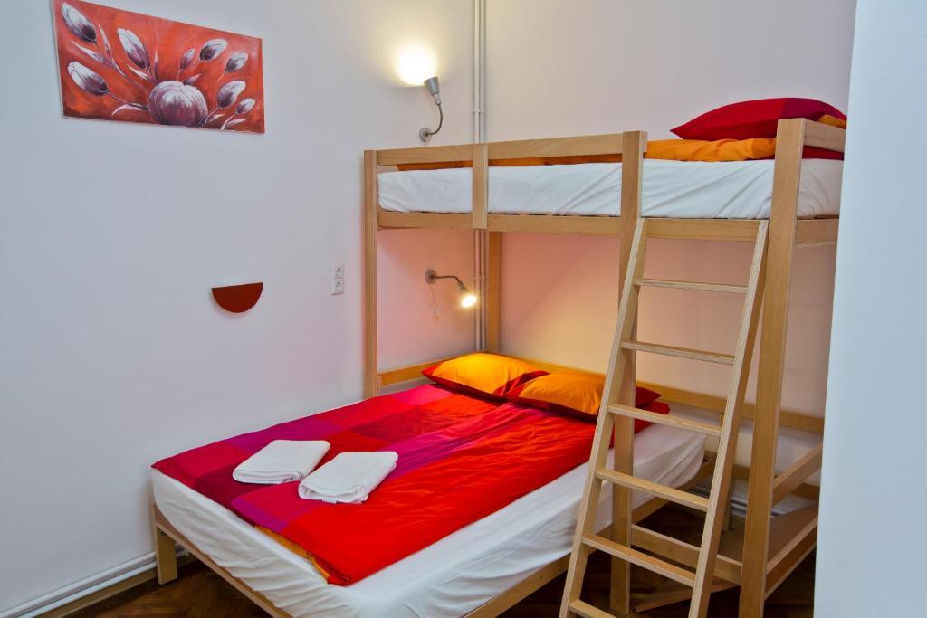 Centrum House Hostel Braşov Chambre photo