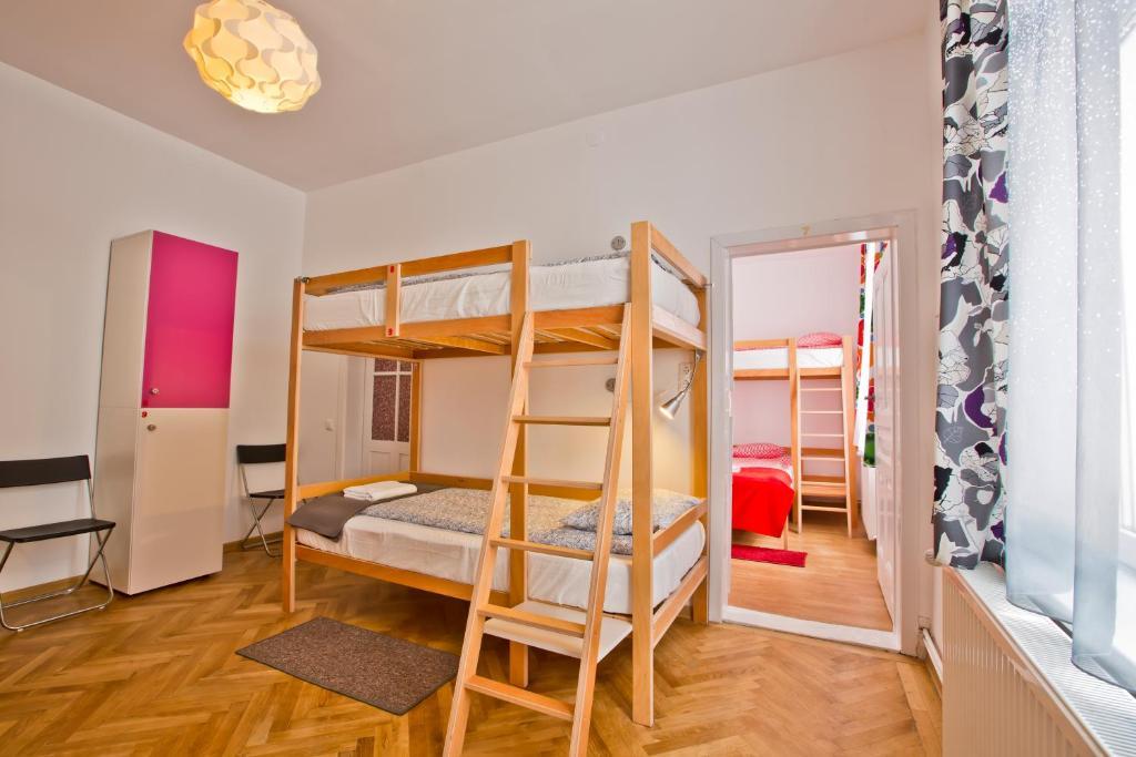 Centrum House Hostel Braşov Chambre photo